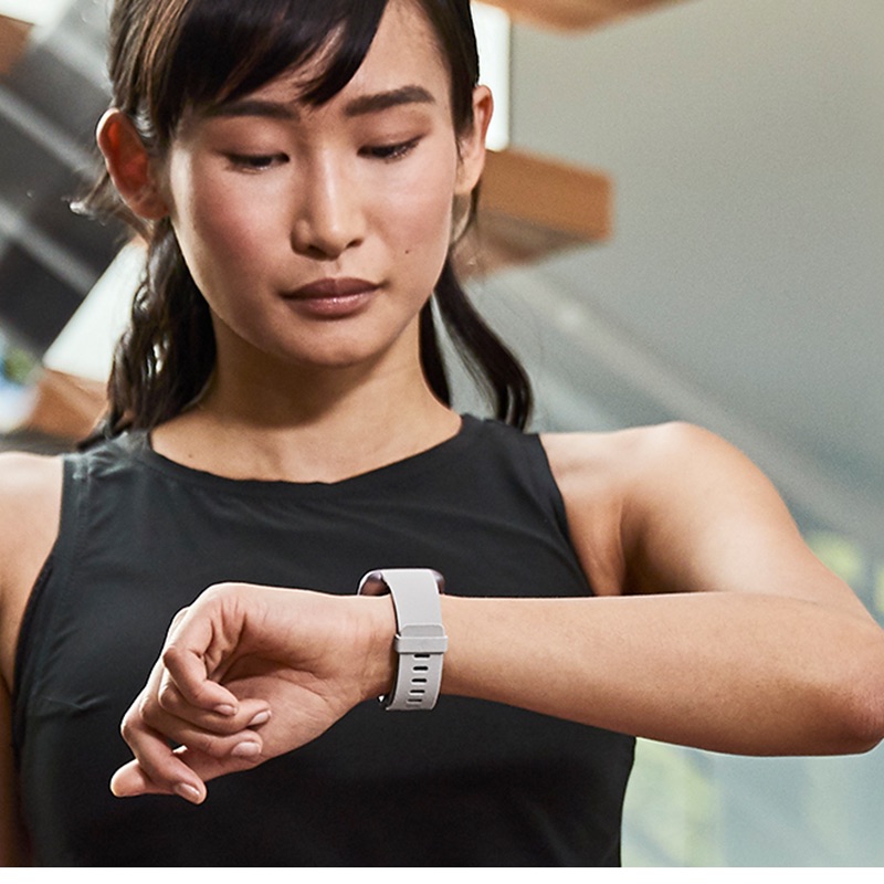 FitBit Versa 2 Stone Mist Grey Aluminum