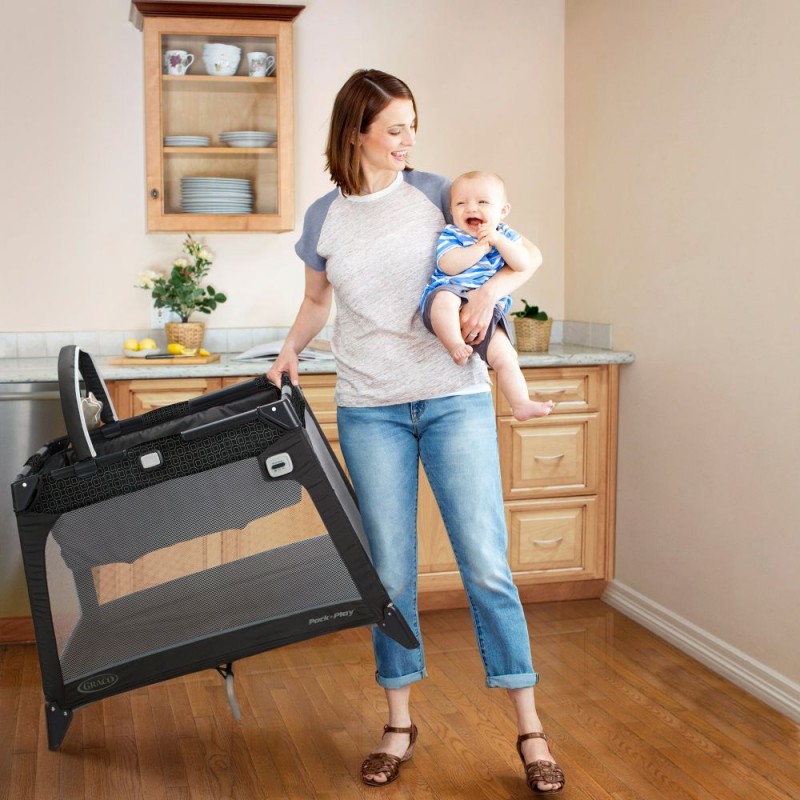 Graco Play Yard Nimble Nook Pierce