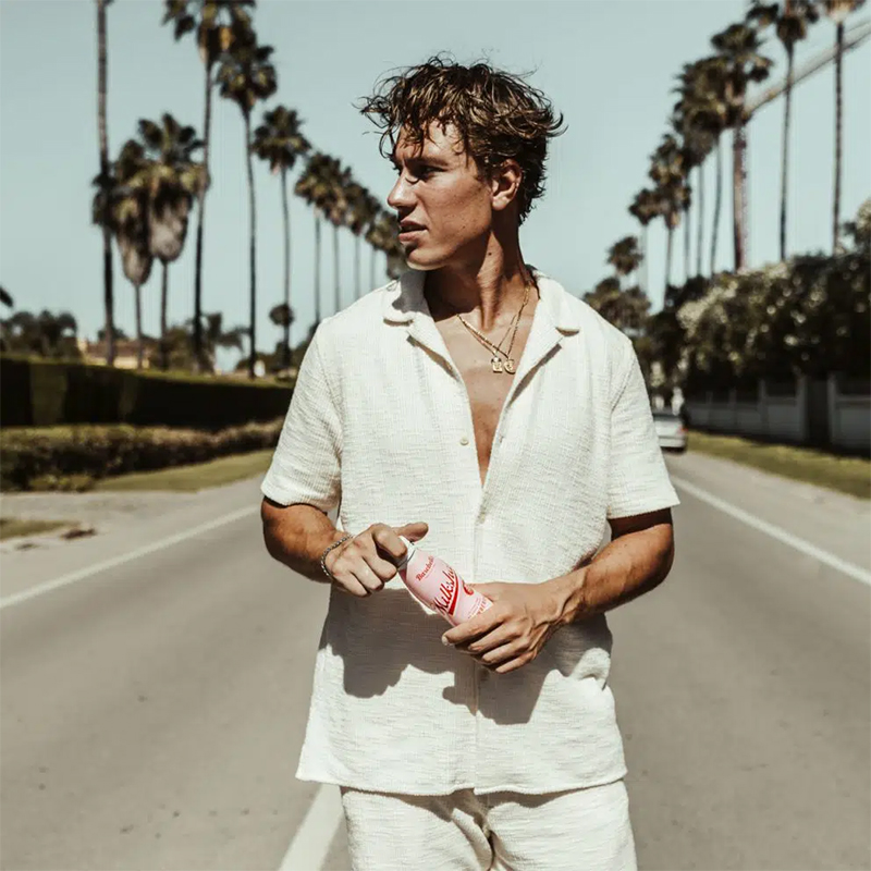 barebells-protien-strawberry-milkshake-8-x-330ml-04