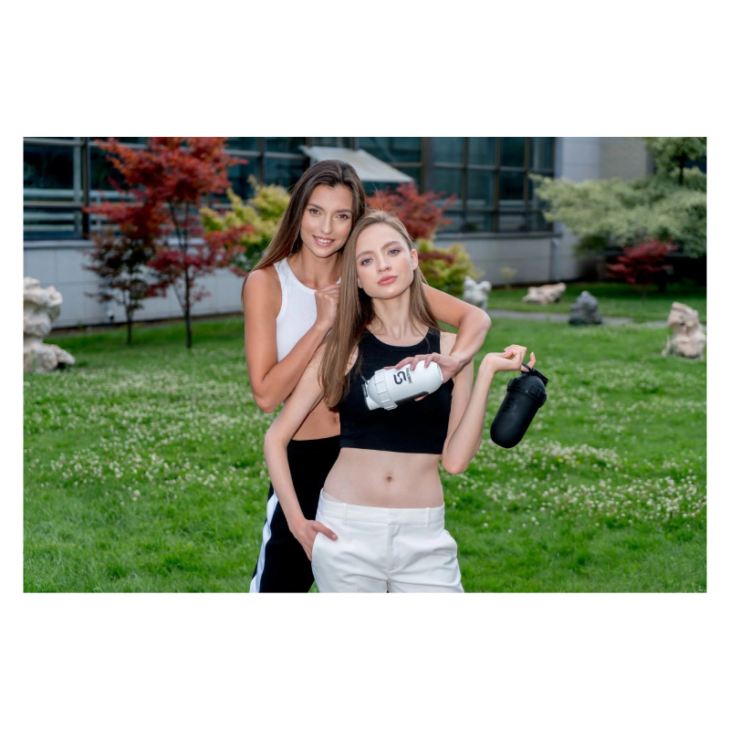 ShakeSphere Tumbler View 700mls Matte White/Black Window Best Price in Abu Dhabi